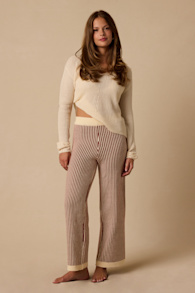 WP648L: RUST/ CREAM 2