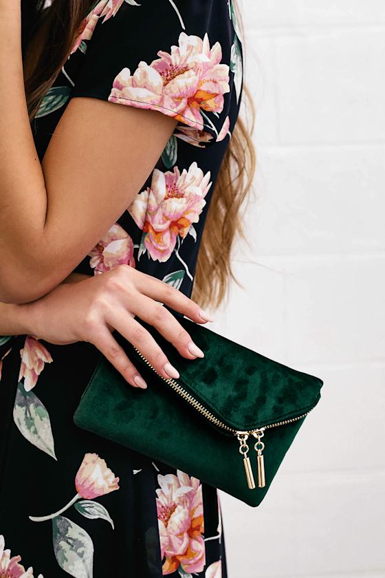 Sweet Belle Forest Green Velvet Clutch 4