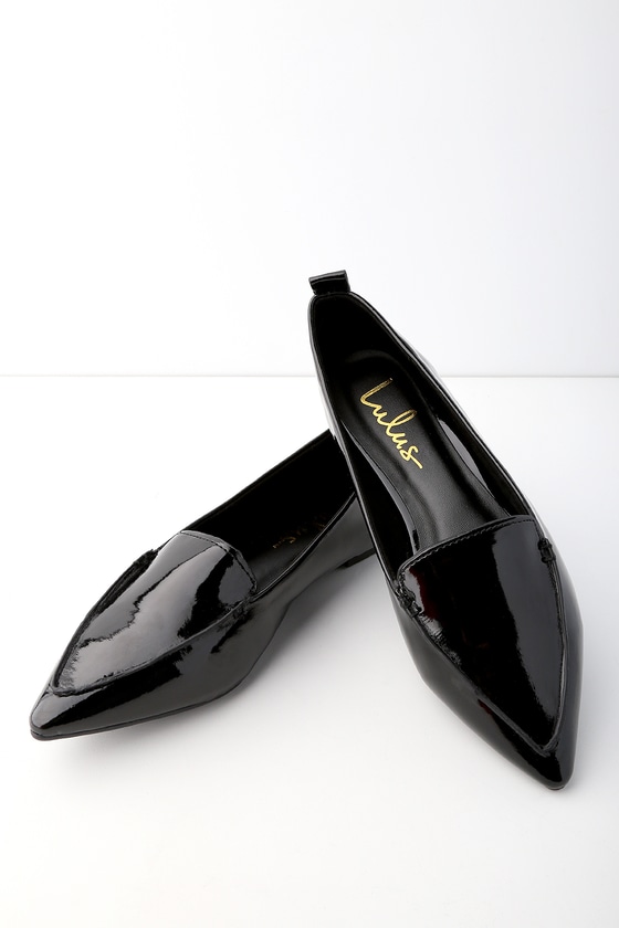 pointed loafer shoes