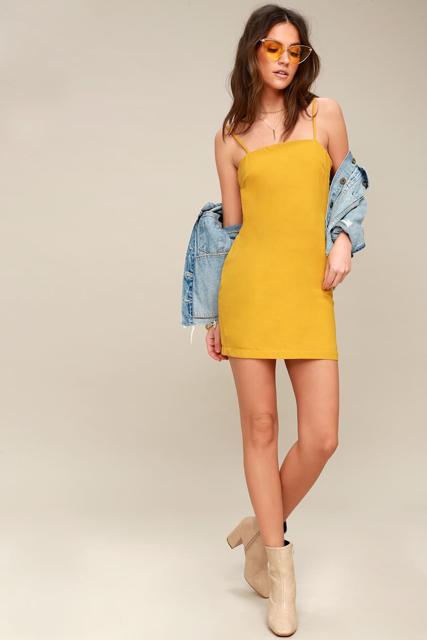 yellow sheath dress Porcelain Flower Embroidered chic sheath dress uses crisp crepe fabric to create its clean elegant lines Kasper Women's Missy Pebble Crepe