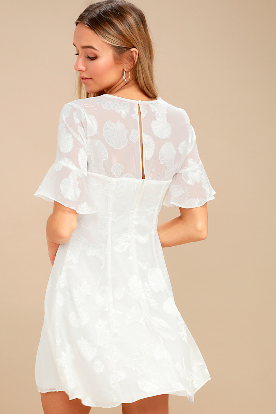 ワンピース MYLAN Volume Sleeve Dress | Shell White Stunning White Dress - Seashell Print Dress - Flounce Dress