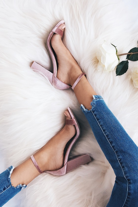 Mauve velvet best sale heels