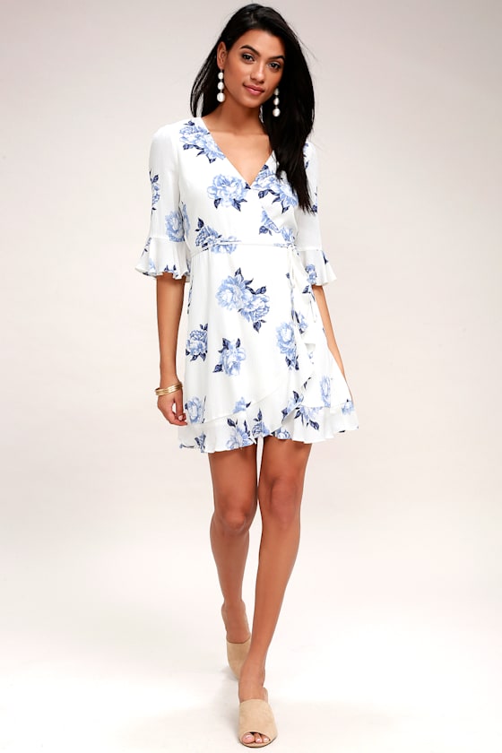 I8D1252N93: White/Blue 2