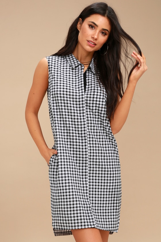 Chic Black and White Gingham Dress - Shift Dress - Lulus