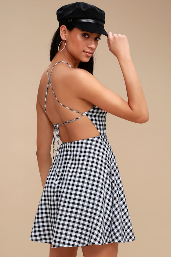 Arezzo Black and White Gingham Lace-Up Skater Dress 1