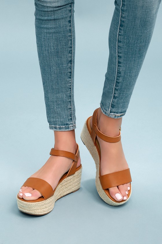 womens tan espadrilles