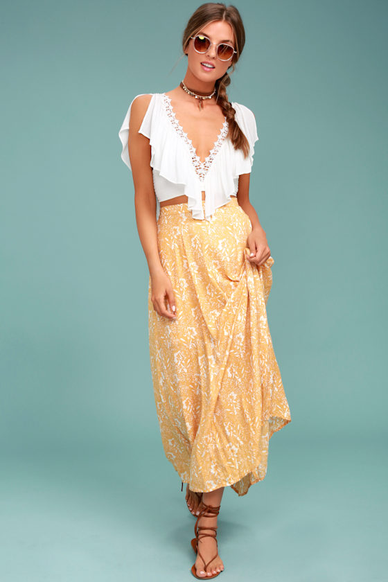 Saturday in the Park White Lace Crop Top 5