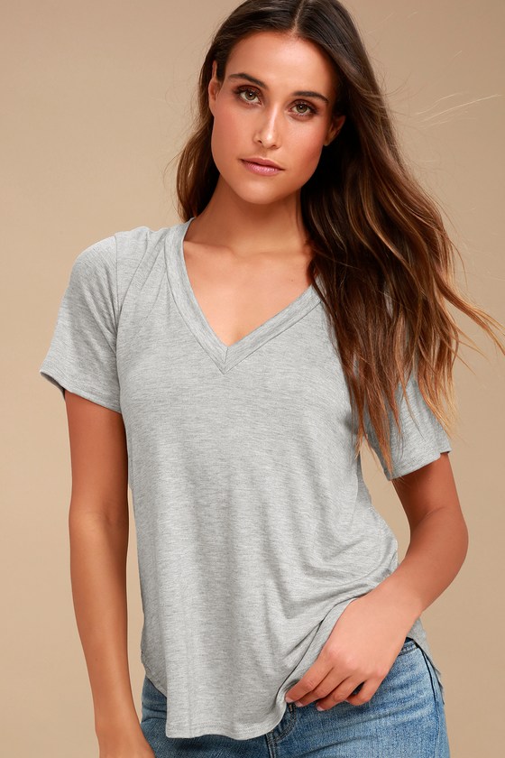 basic grey tee