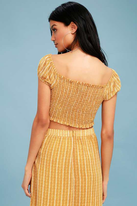 mustard yellow crop