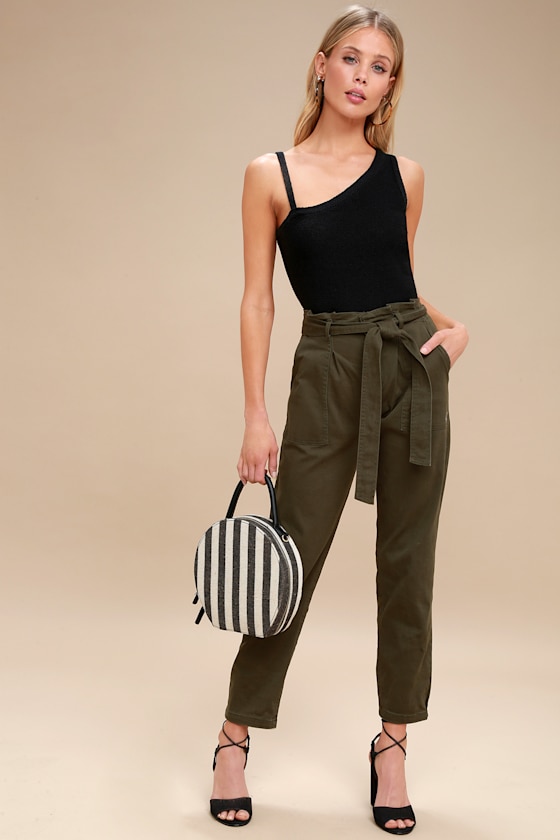 Esmeralda Black One-Shoulder Cropped Sweater Top 2