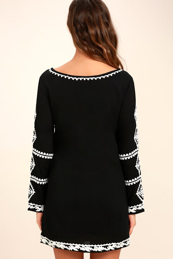 Lovely Black and White Dress Embroidered Dress Long Sleeve Dress 74.00 Lovely Black and White Dress Embroidered Dress Long Sleeve Dress 74.00