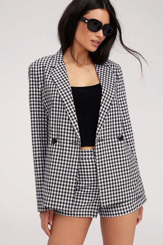 gingham blazer outfit