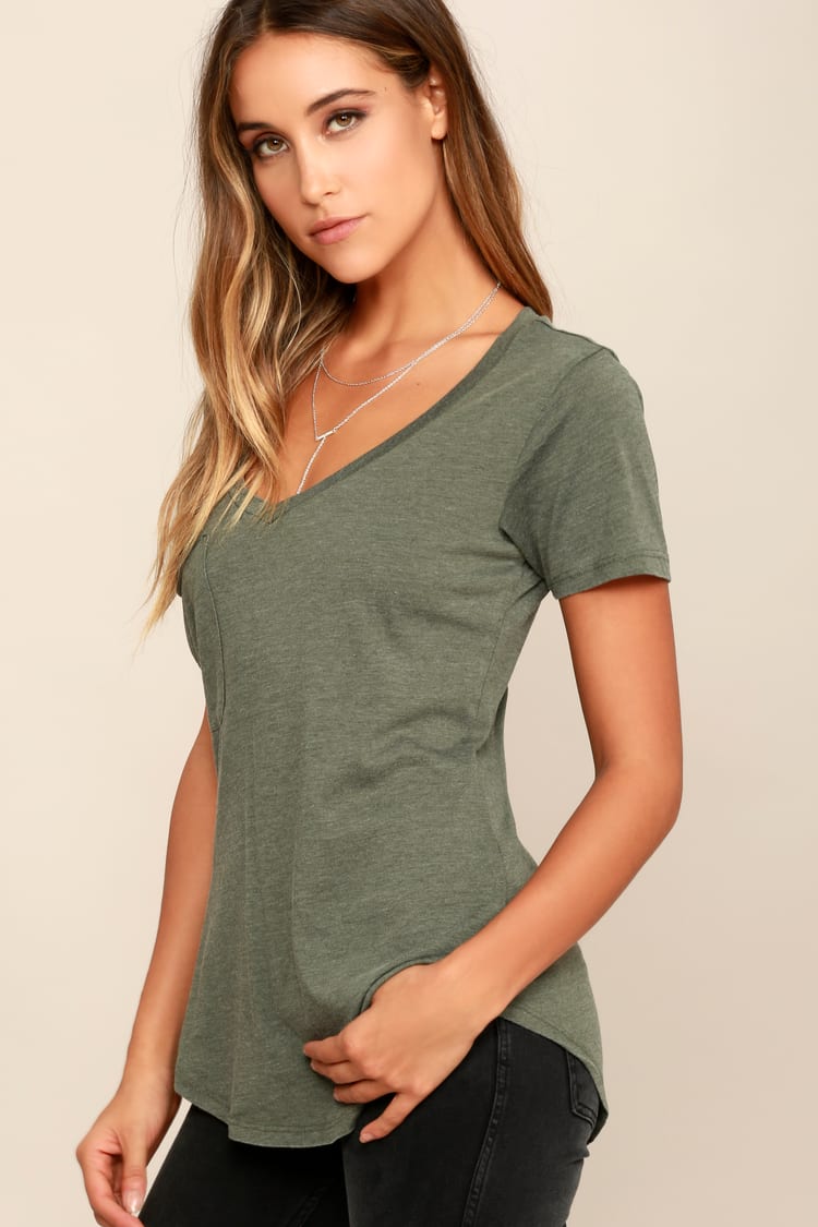 olive green t shirt womens
