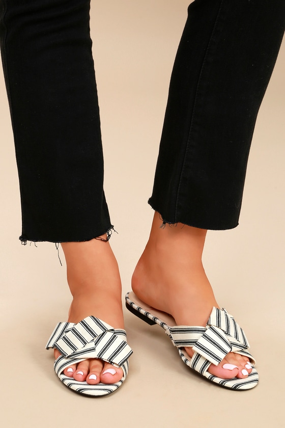 Sole Society Matty - Black Striped Sandals - Slide Sandals - Lulus