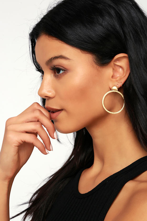 Wila Gold Earrings 1