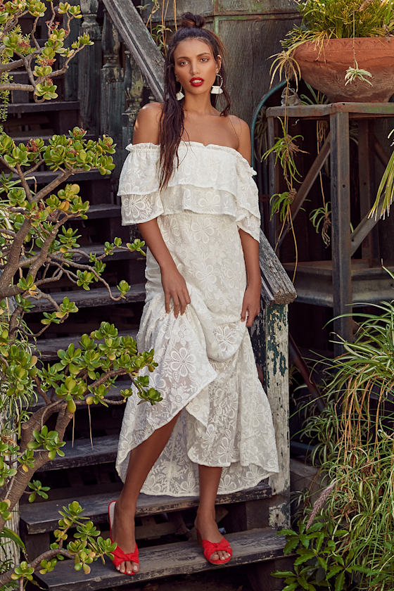 Angelia White Embroidered Off-the-Shoulder Maxi Dress 6