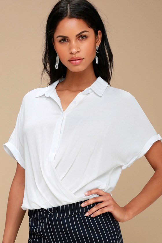 Addington White Twisted High-Low Button-Up Top