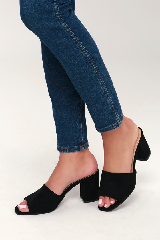 black padded mules