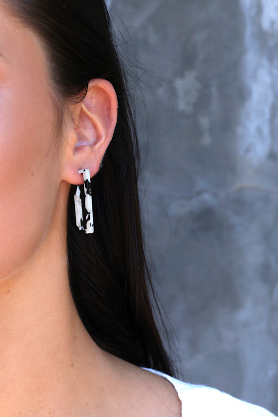 Orabelle Black Marbled Acetate Earrings 1