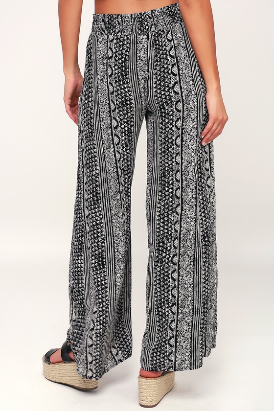 black and white print pants