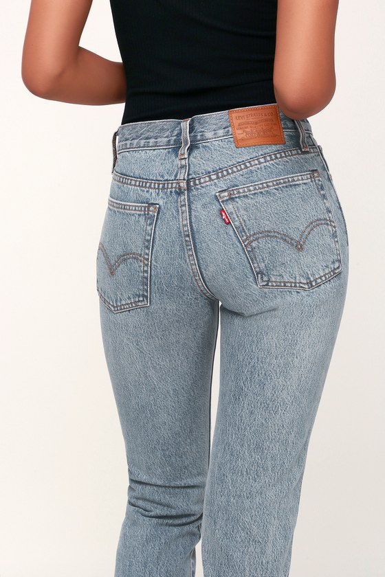 Levi's Wedgie Fit - Light Wash Jeans - High Rise Jeans - Jeans