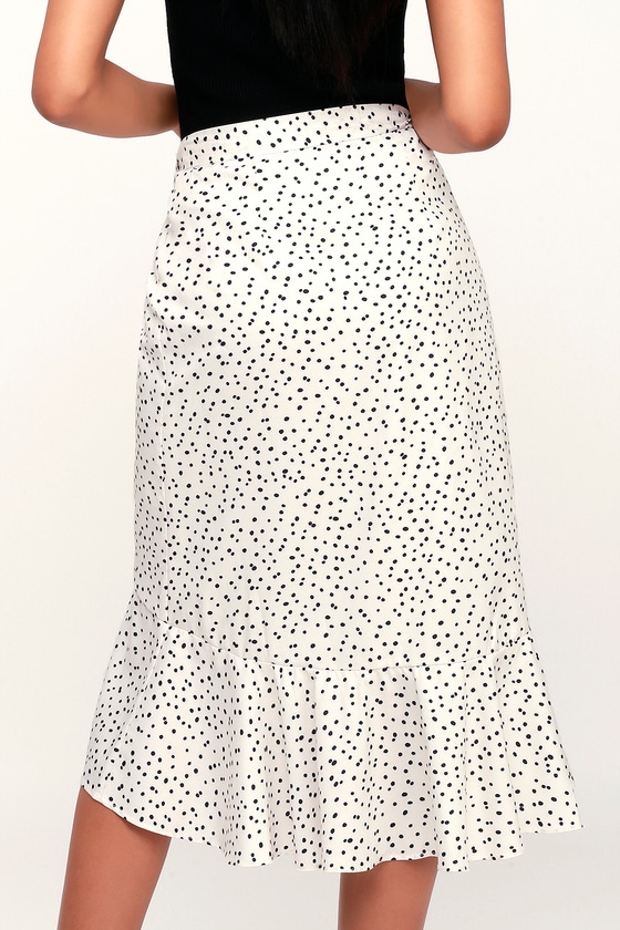 white polka dot skirt outfit