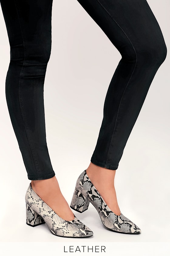 Rehearse ll Black and White Python Leather Pumps 5