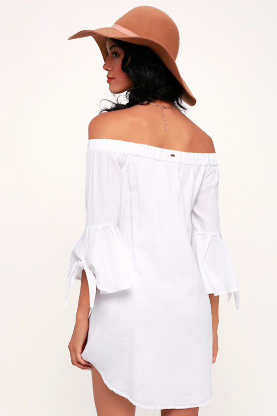 Clady White Off-the-Shoulder Flounce Sleeve Shift Dress 4