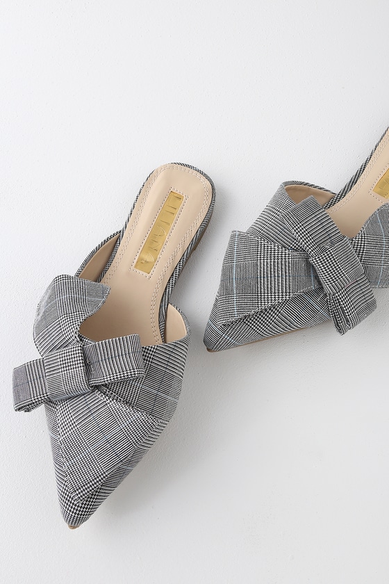 cute flat mules