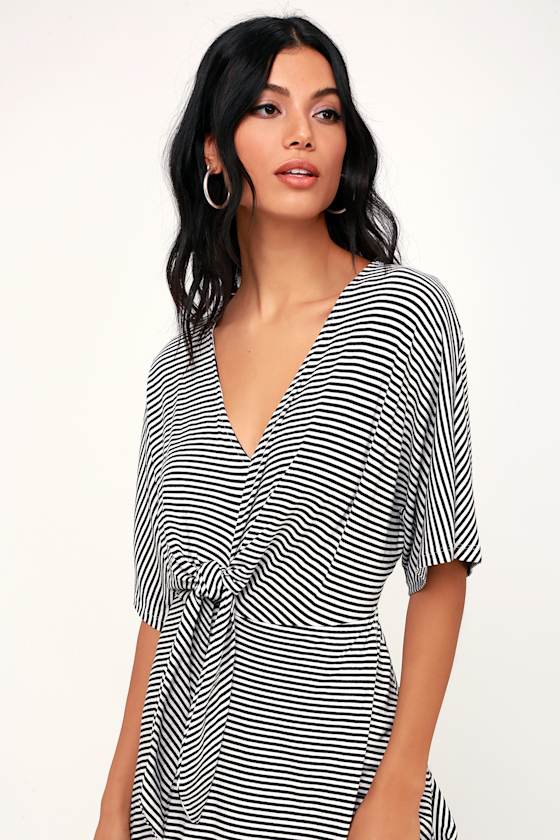 Teigen Black and White Striped Knotted Maxi Dress 1