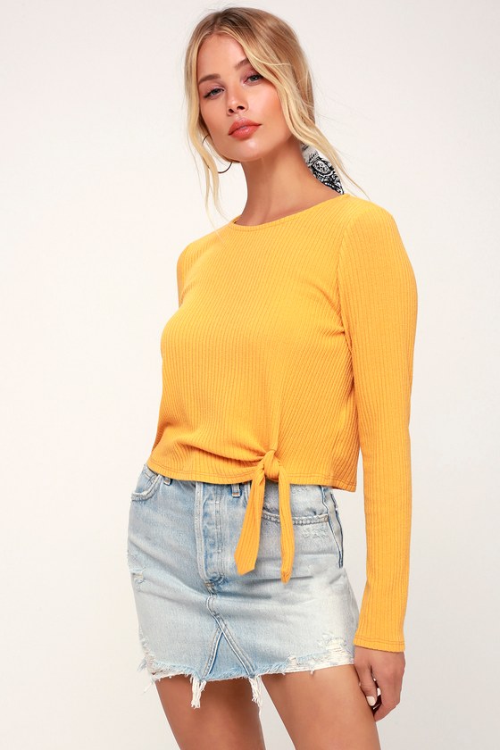 knotted mustard ribbed top