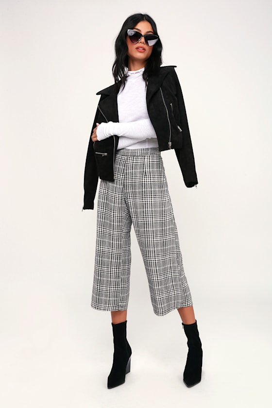 Elevated Black and White Houndstooth Culottes 1