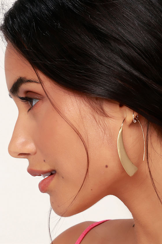 Shine Time Gold Threader Earrings 1