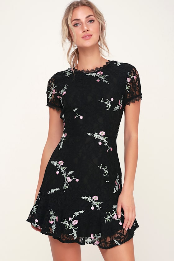 Geln Black Embroidered Lace Mini Dress 2