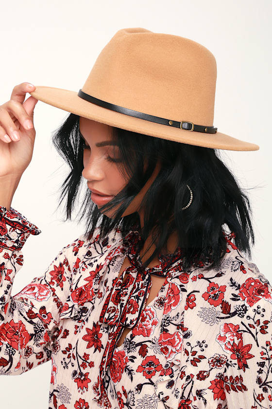 tan wide brim hat