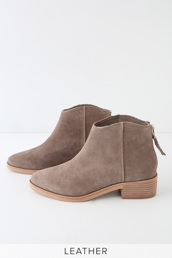 dolce vita sydnie suede ankle boot