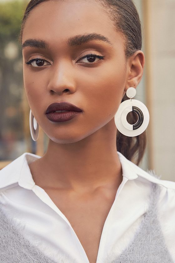 Perfect Harmony Black and White Acrylic Earrings 4