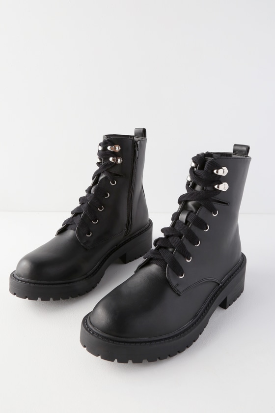 edgy boots black