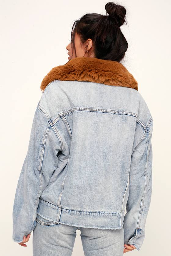 Oversized Sherpa Trucker Light Wash Denim Jacket 4