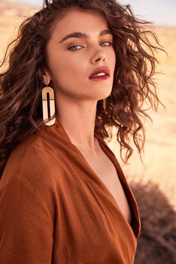 On a Loop Gold Geometric Earrings 4