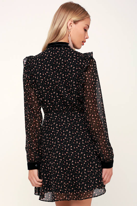Neilsa Black Floral Print Long Sleeve Skater Dress 2