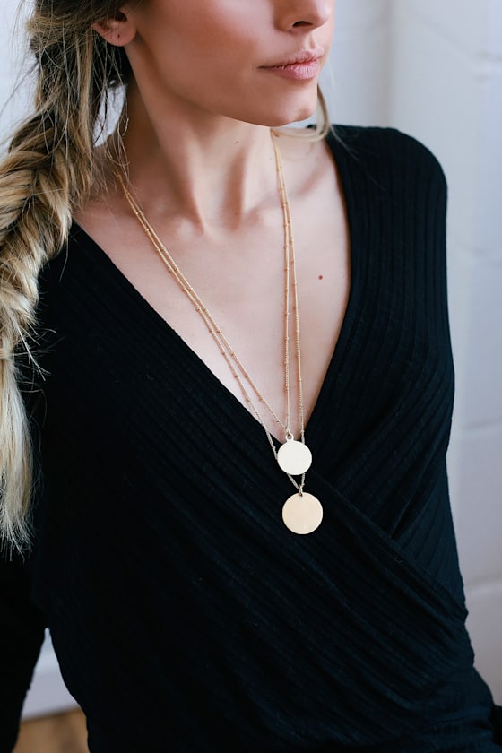 Caia Brushed Gold Layered Circle Necklace 1