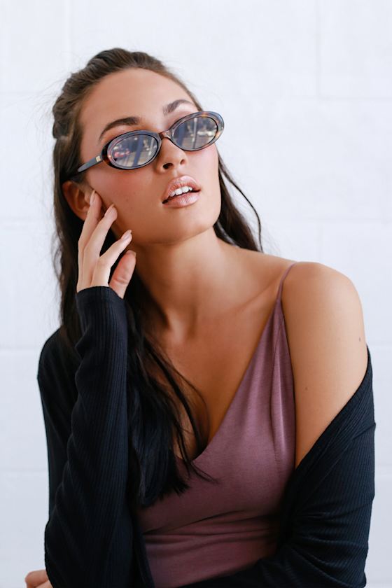 The Sweet Leaf Dark Tortoise Oval Sunglasses 1