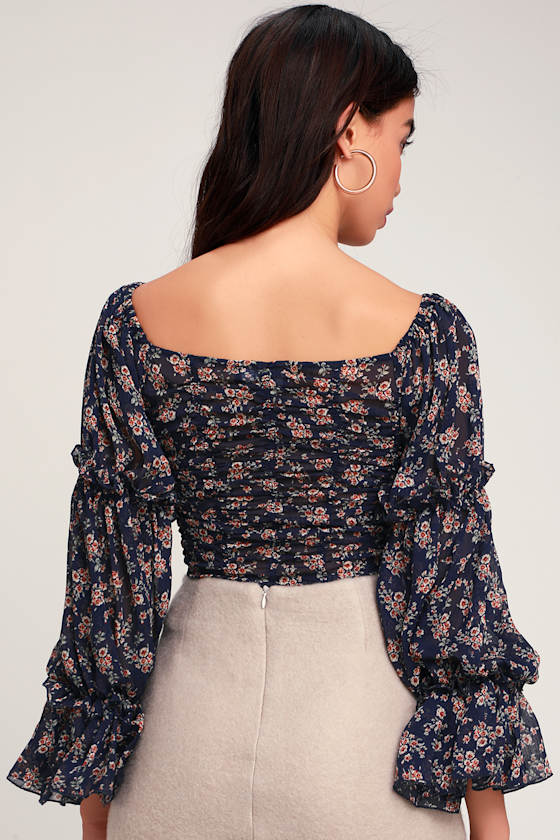 Kamila Navy Blue Floral Print Ruched Long Sleeve Crop Top 5