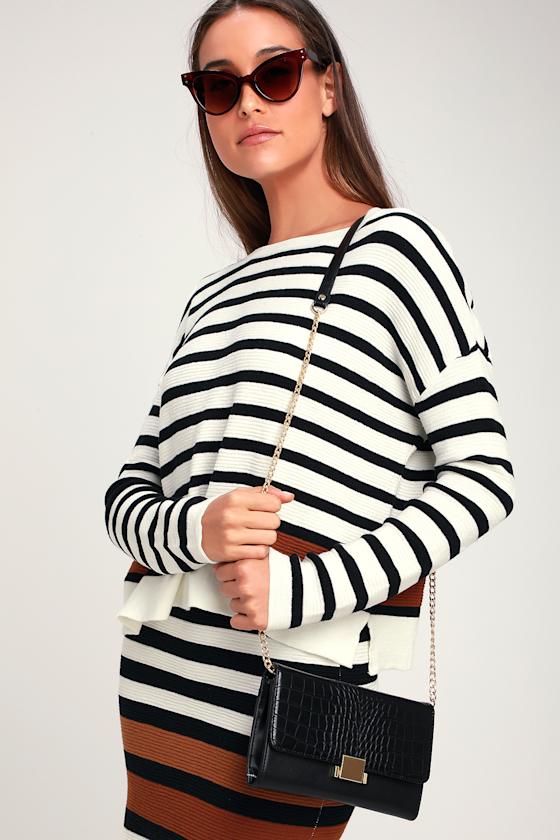 Elissa Black Crocodile Embossed Clutch 1