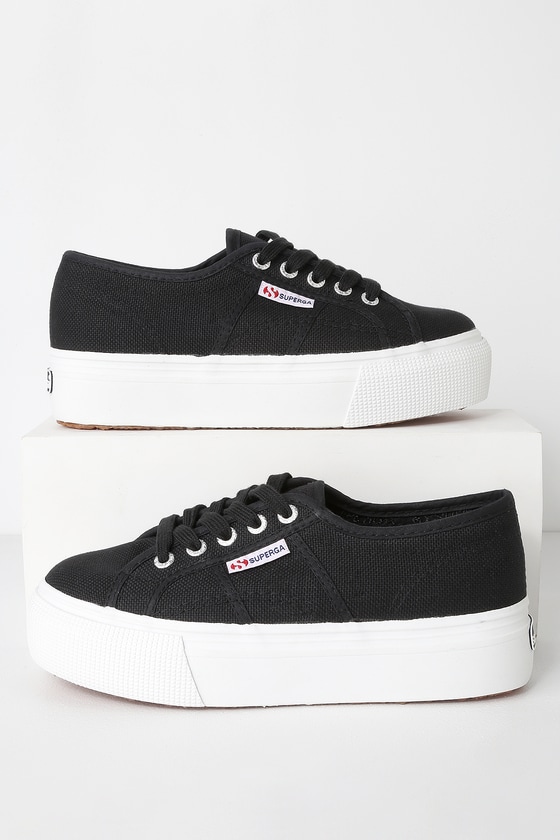 black flatform trainers