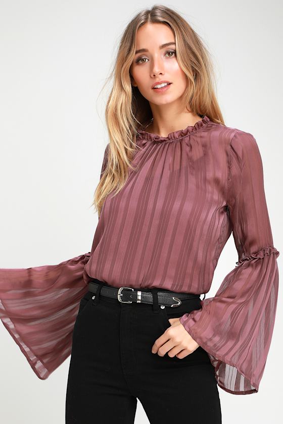 ruffle sleeve long sleeve top