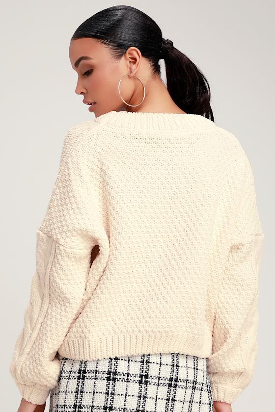Adorable One Ivory Chenille Cropped Cable Knit Sweater 4