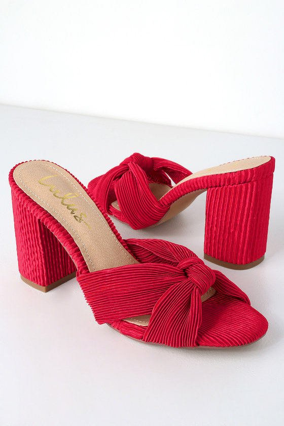 cute wide sandals for women