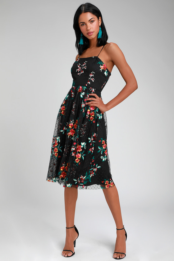 elston black floral embroidered bodycon dress